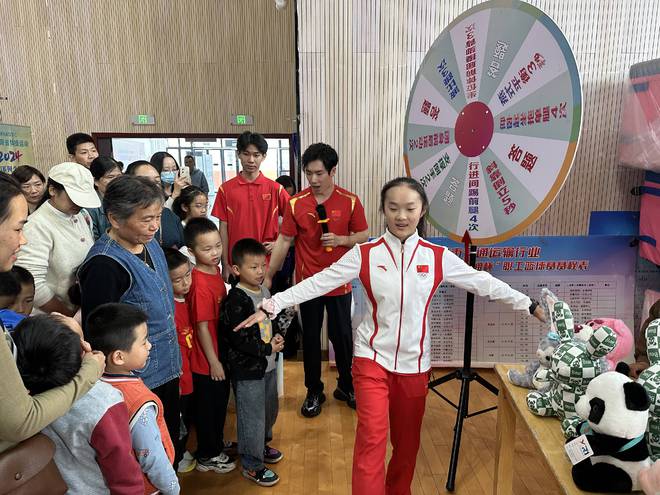 2024年湖南省體操運(yùn)動(dòng)U系列少兒選材巡回賽?岳陽站盛大開幕(圖2)