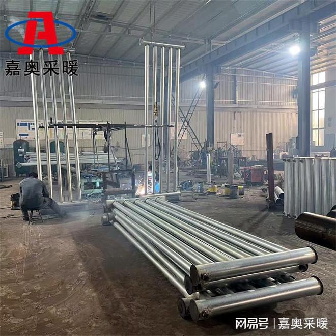 工業(yè)用大水道走蒸汽無縫管暖氣片(圖1)