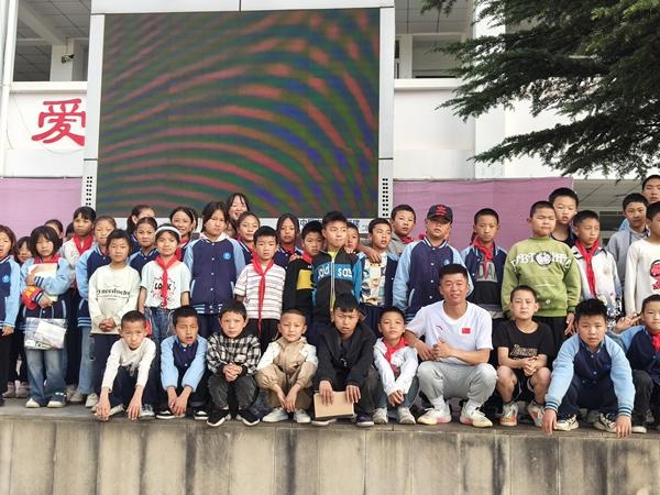 Im（中國體育）：一名體育支教大學生的愿望：從山里來到山里去(圖1)