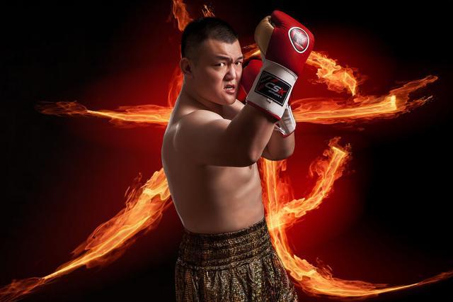 張君龍2025年要有大動作？知情人：正與著名拳王談判交戰(zhàn)！(圖2)