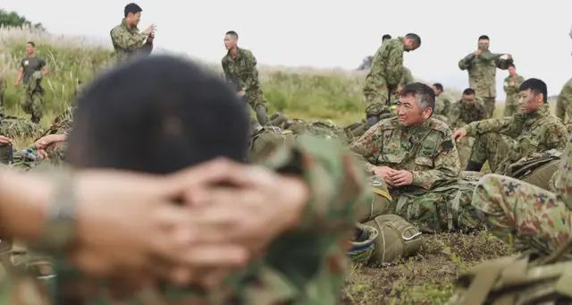 Im（中國體育）：最離奇的死法？日本自衛(wèi)隊員被機槍砸中胸口當場死亡！(圖27)