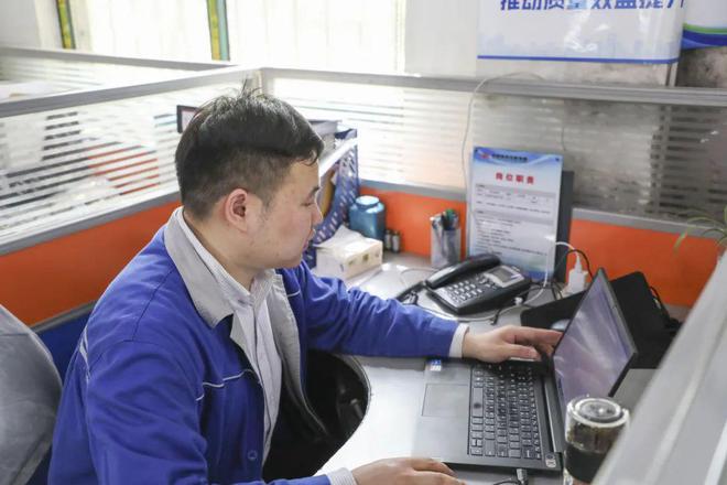 Im（中國體育）：從“門外漢”到行業(yè)領(lǐng)軍人！他用13年攻克航天防腐難題詮釋新時代工匠精神(圖1)